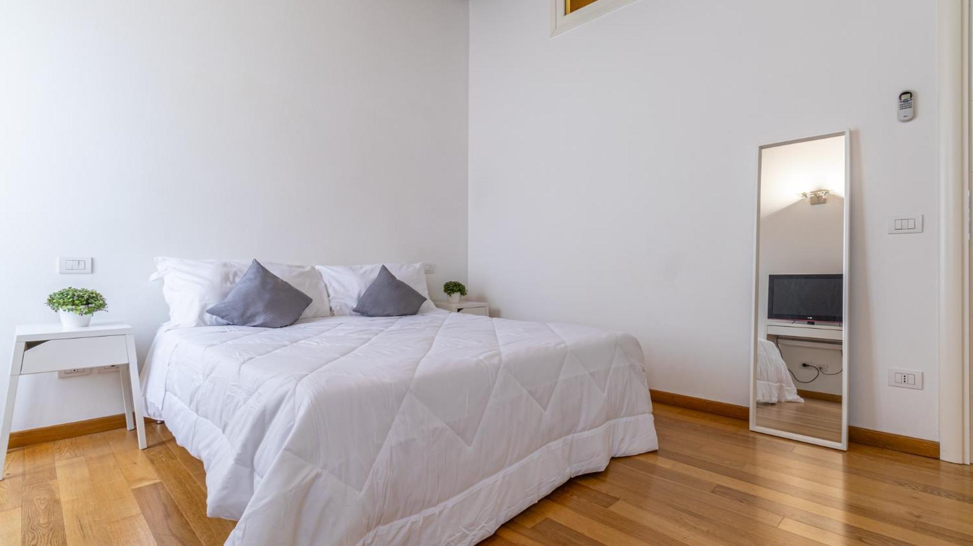 Ferienwohnung Piazza Martiri-In Pieno Centro Sotto Al Castello Carpi Exterior foto