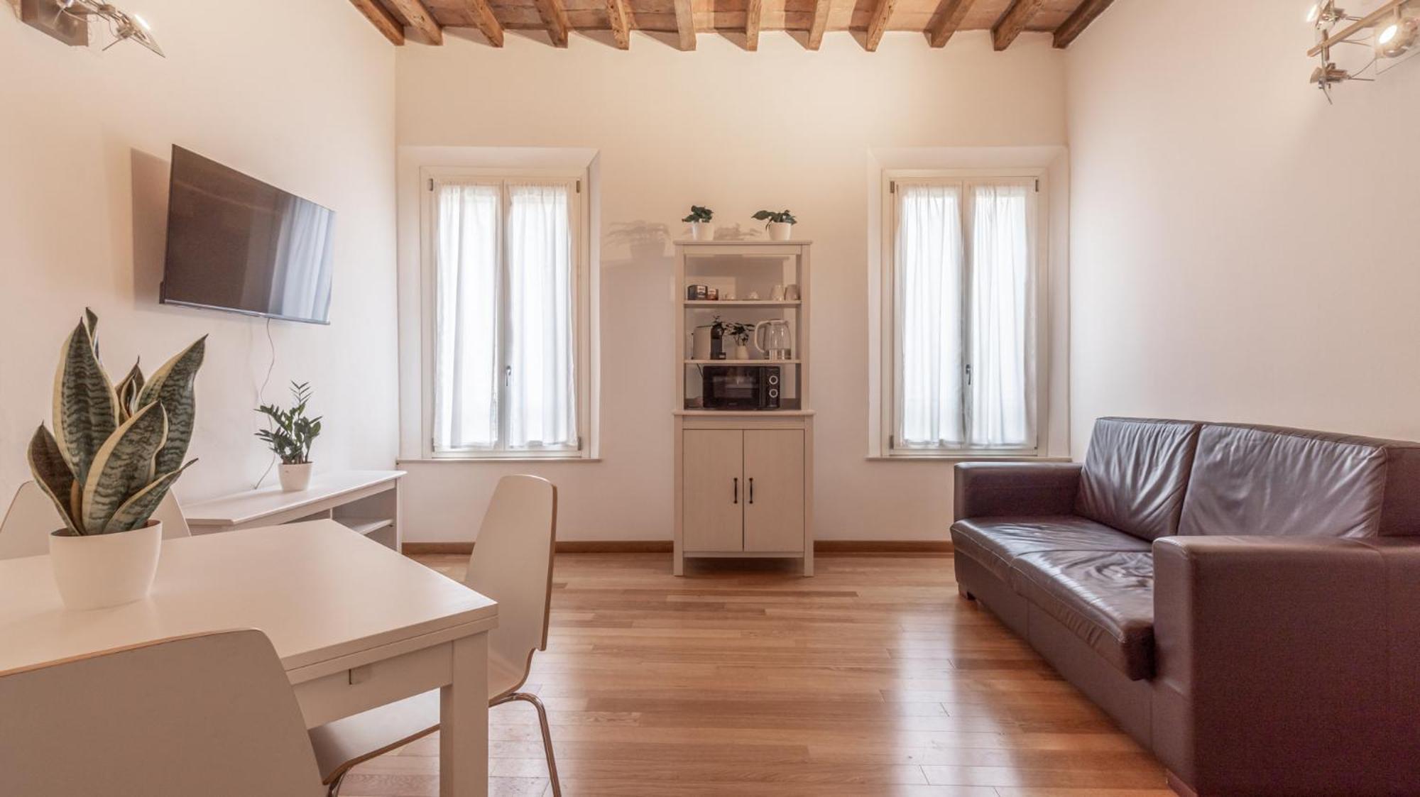 Ferienwohnung Piazza Martiri-In Pieno Centro Sotto Al Castello Carpi Exterior foto