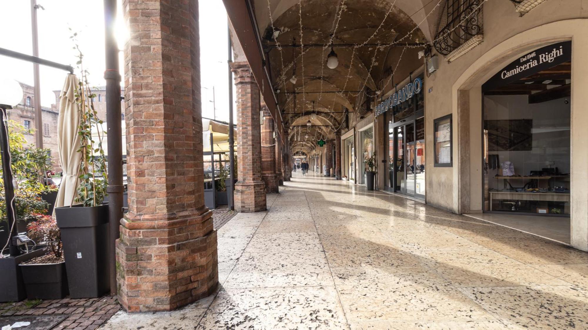 Ferienwohnung Piazza Martiri-In Pieno Centro Sotto Al Castello Carpi Exterior foto